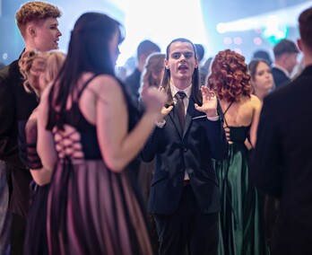 \"Ten wieczór należy do was\". Studniówka II LO