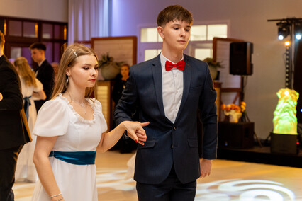 „Ostatnia prosta przed maturą”. Studniówka III LO