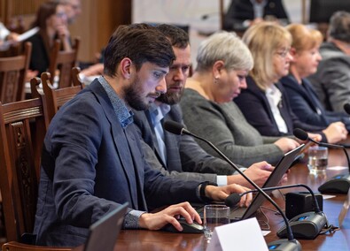 Ekspresowa sesja z podgrzewaniem murawy Ekspresowa sesja z podgrzewaniem murawy