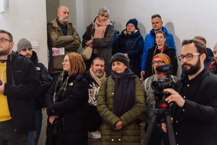 Krużganek przed tęczowym mostem