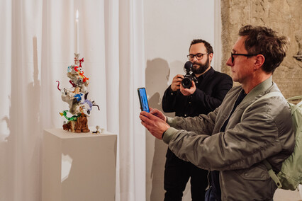 Krużganek przed tęczowym mostem