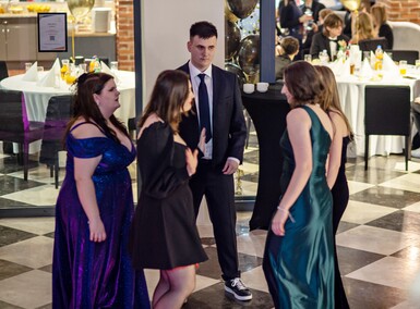 Taka noc już sie nie powtórzy. Studniówka IV LO