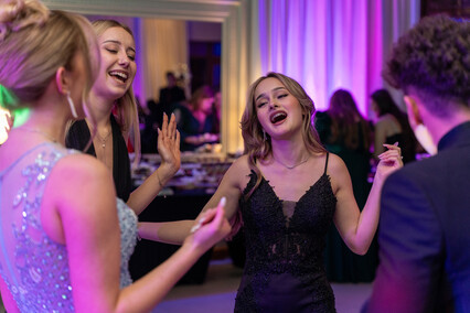 „Najpiękniejsze wspomnienia” - studniówka I LO w Elblągu