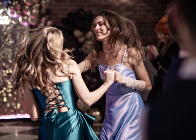 \"Czas jak gdyby się zatrzymał\". Studniówka ZPSM