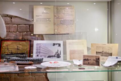 Historia z ekranu i na wystawach