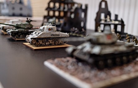 Historia z ekranu i na wystawach