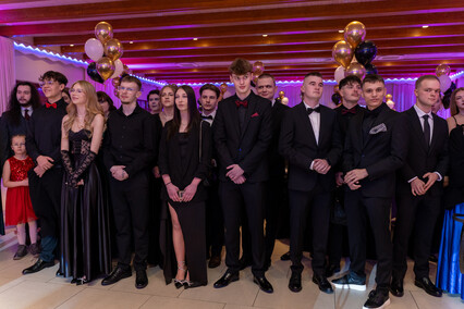 Walentynkowa studniówka Zespołu Szkół Technicznych