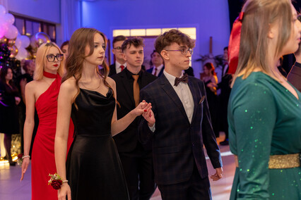 Walentynkowa studniówka Zespołu Szkół Technicznych