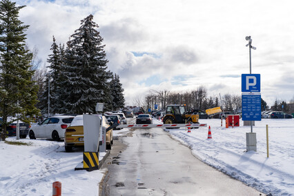Mieszkaniec: Szpitalny parking jest za mały