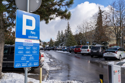 Mieszkaniec: Szpitalny parking jest za mały