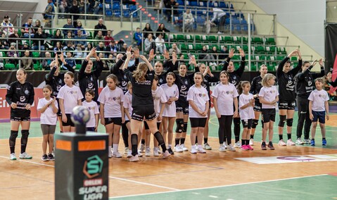 Start z coraz większą przewagą