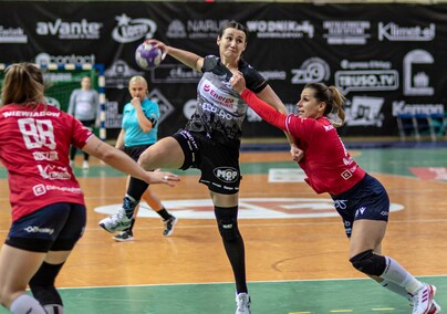 Start z coraz większą przewagą