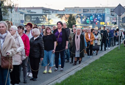 Ponieśli krzyż ulicami Elbląga