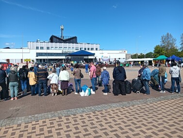 Przynieśli odpady, wyszli z kwiatami