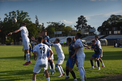 Olimpia na kolanach