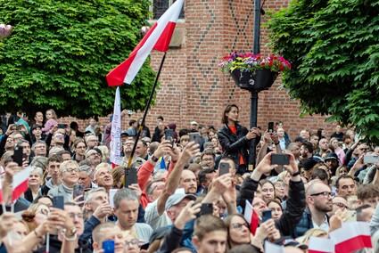 Rafał Trzaskowski w Elblągu. „Tych podziałów naprawdę już wystarczy”