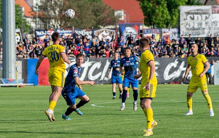 Remis z liderem Remis z liderem