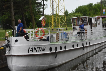 Jantar wrócił do domu Jantar wrócił do domu