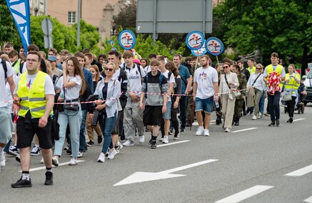 Studenci z kluczami do miasta