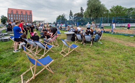 Studenci z kluczami do miasta