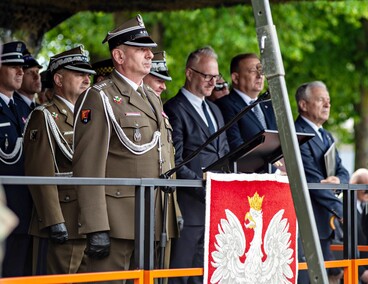 Pododdział z Westerplatte na święcie 16 pułku