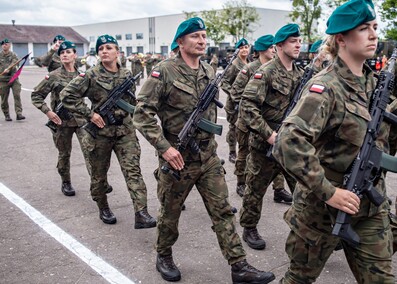 Pododdział z Westerplatte na święcie 16 pułku
