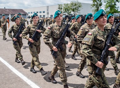 Pododdział z Westerplatte na święcie 16 pułku