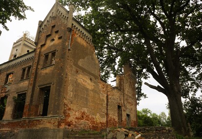 Ruiny pałacu Victora i Margarethe Fehlauer  (Letnie przystAnki  odc. 1) 