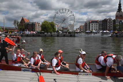 Smocze łodzie na rzece Elbląg