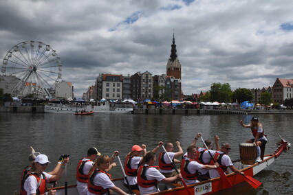 Smocze łodzie na rzece Elbląg Smocze łodzie na rzece Elbląg