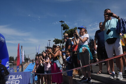 Triathloniści w sercu starówki