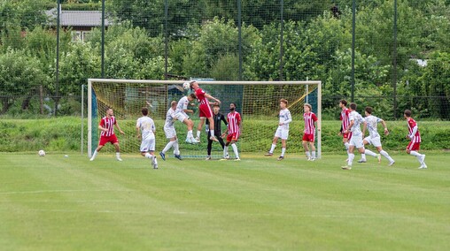 Szukanie fundamentów: Olimpia testuje, Cartusia pokonana