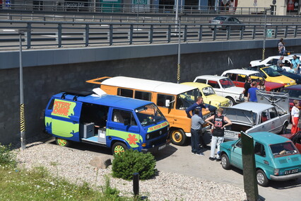 Hamburger w dłoń i w drogę