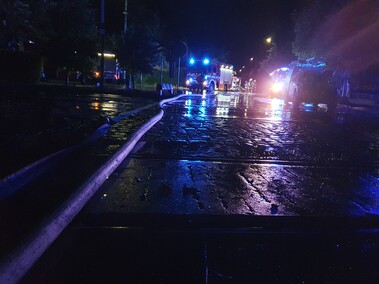 Tolkmicko całą noc walczyło z żywiołem