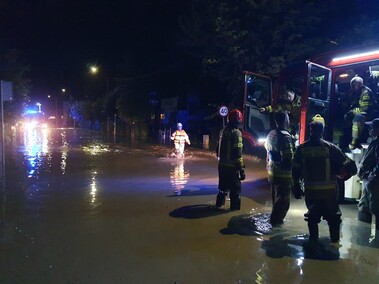 Tolkmicko całą noc walczyło z żywiołem
