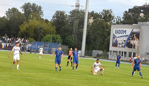 \"Absolwenci\" olimpijskiej Akademii dają remis na inaugurację