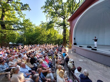 Letni salon żegnamy operetką 