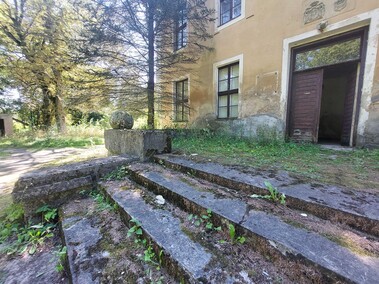 Pałac nad jeziorem  (Letnie przystAnki  odc. 8) 