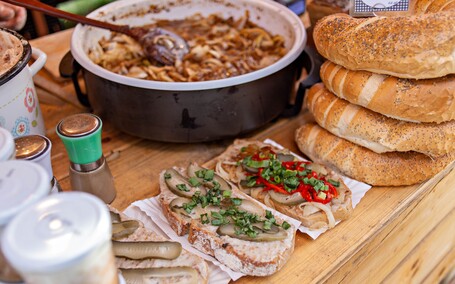 Chlebek i coś do chlebka