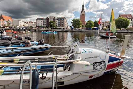 Dookoła świata na rowerze i łodzi wiosłowej