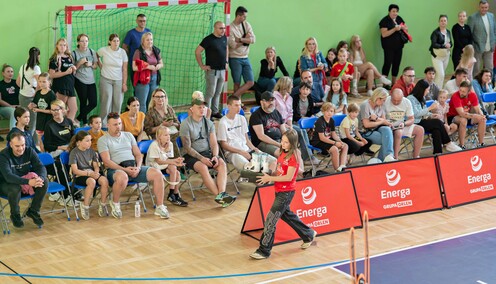 Grali i licytowali dla Adama