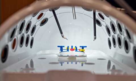 Roboty w służbie chirurgii