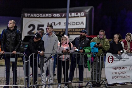 Piątka pod gwiazdami