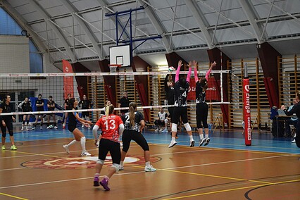 Truso gromi na inaugurację