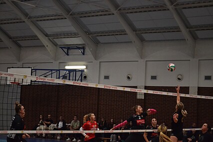 Truso gromi na inaugurację