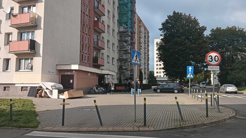 Słupki, które uprzykrzyły mieszkańcom życie