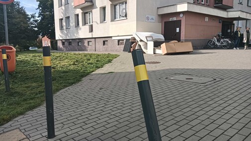Słupki, które uprzykrzyły mieszkańcom życie