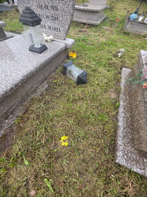 Czytelniczka: Tam też leżą ludzie... Czytelniczka: Tam też leżą ludzie...