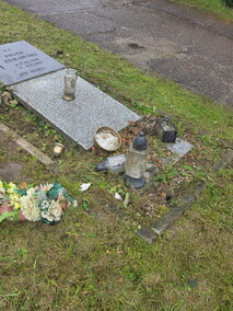 Czytelniczka: Tam też leżą ludzie... Czytelniczka: Tam też leżą ludzie...