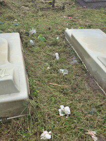 Czytelniczka: Tam też leżą ludzie...